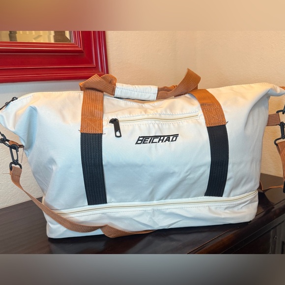 BEICHAO NEW Travel/Duffel Bag Lightweight Nylon Bag wet & shoe pocket..Large - Picture 1 of 9